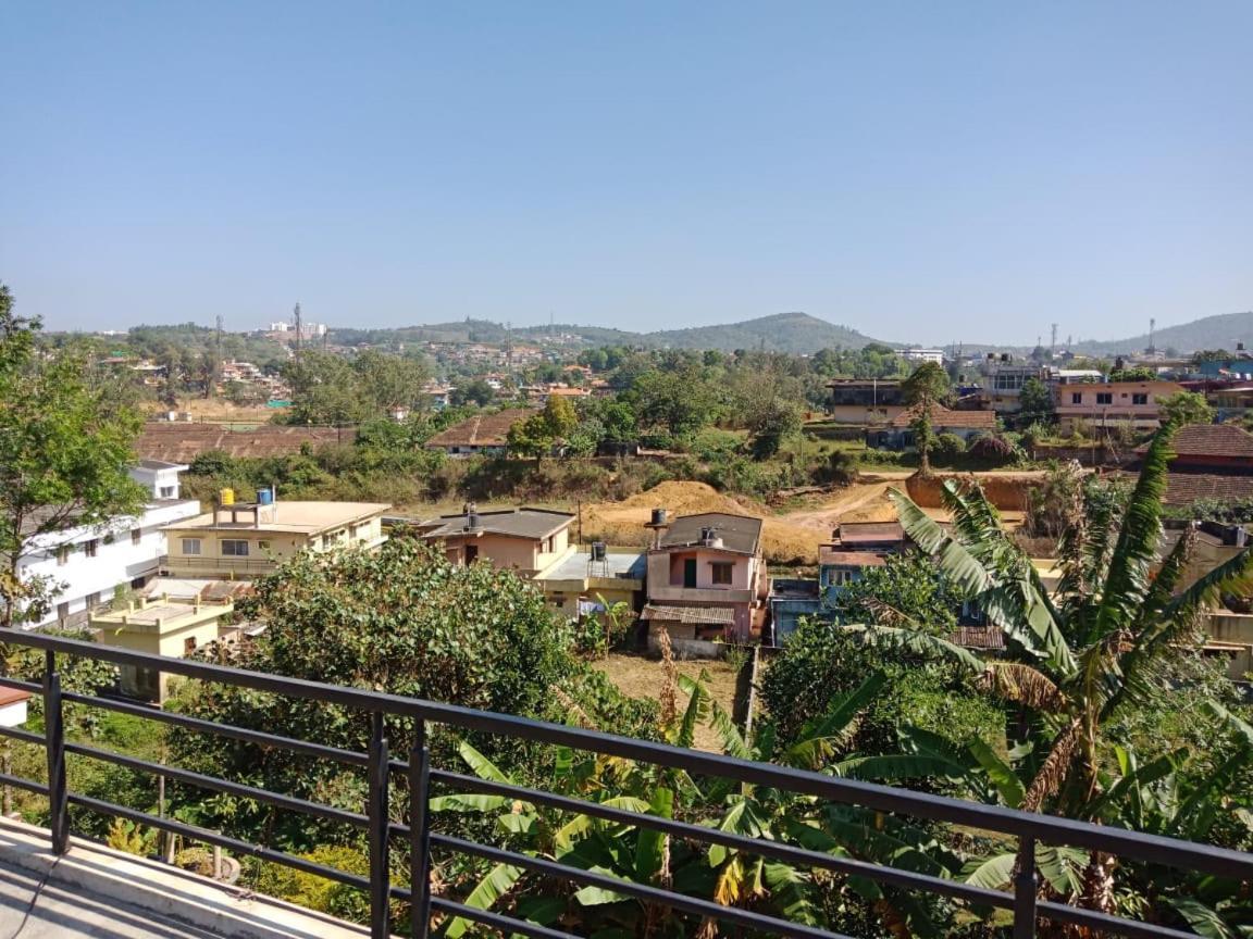 Coorg Girinivas Homestay 102 Мадікері Екстер'єр фото