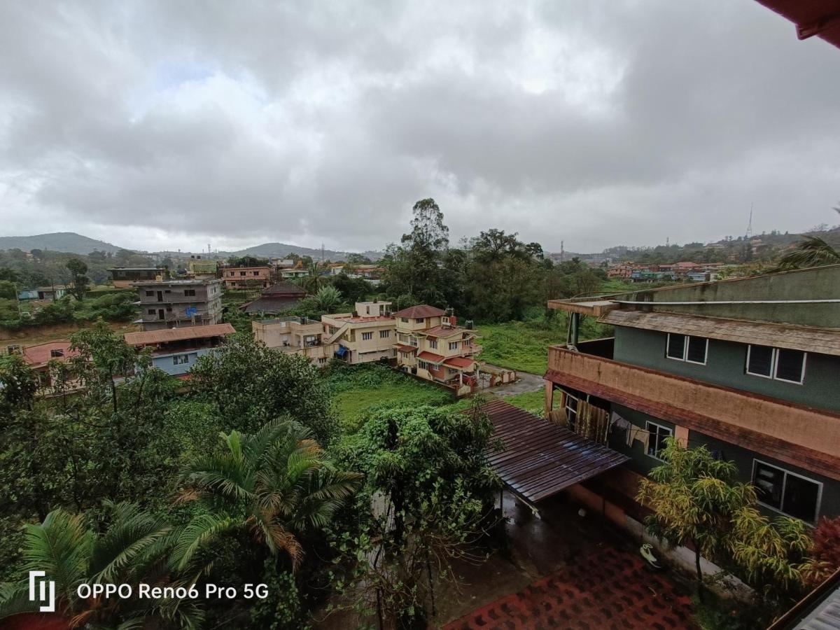 Coorg Girinivas Homestay 102 Мадікері Екстер'єр фото